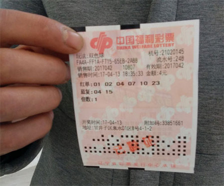 由芮妮;齐薇格主演的影片《朱迪》于近日全新的预告片
